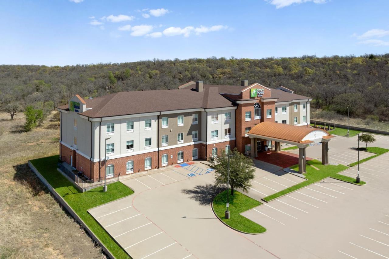 Holiday Inn Express & Suites Graham By Ihg Bagian luar foto