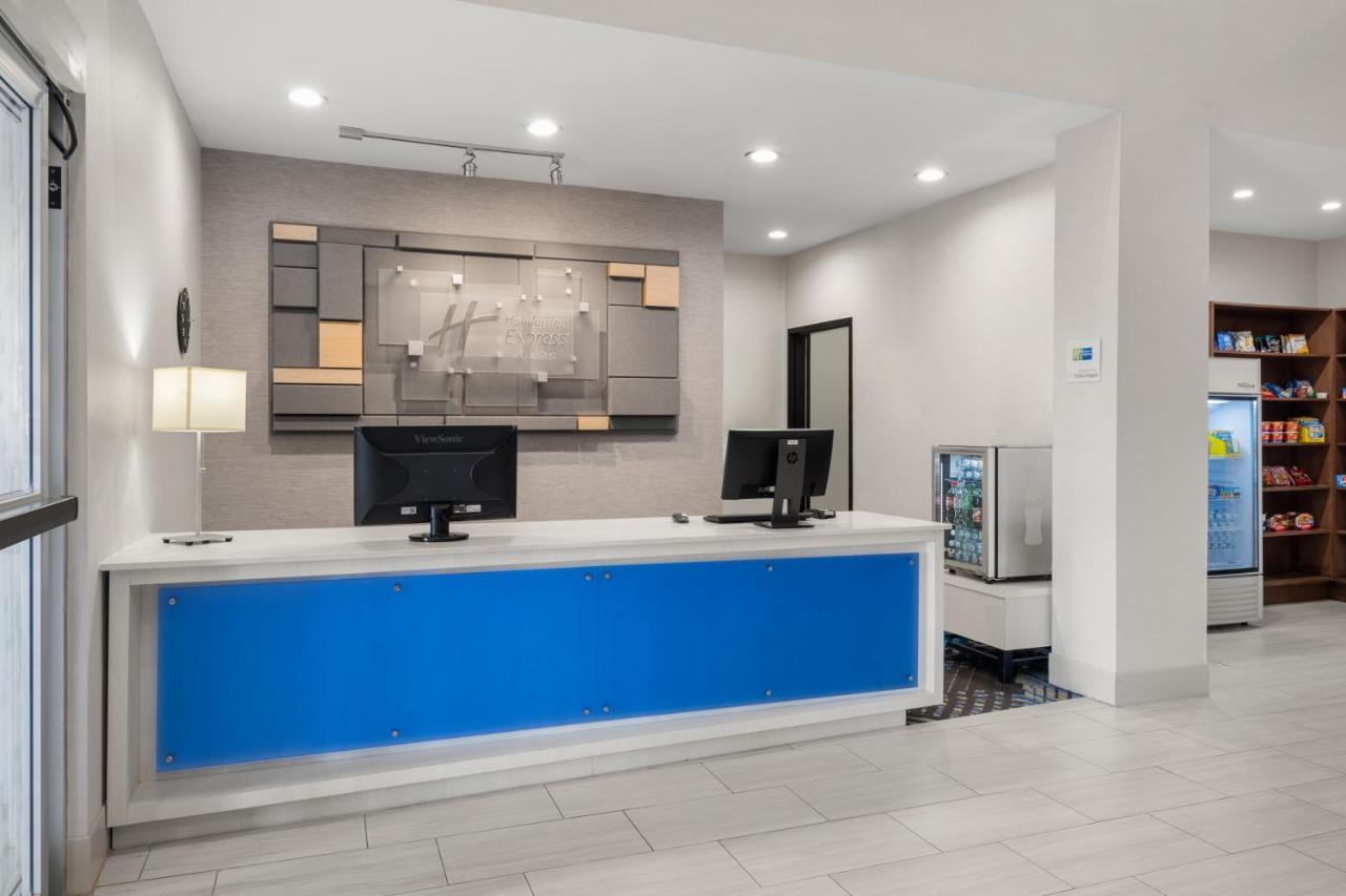 Holiday Inn Express & Suites Graham By Ihg Bagian luar foto