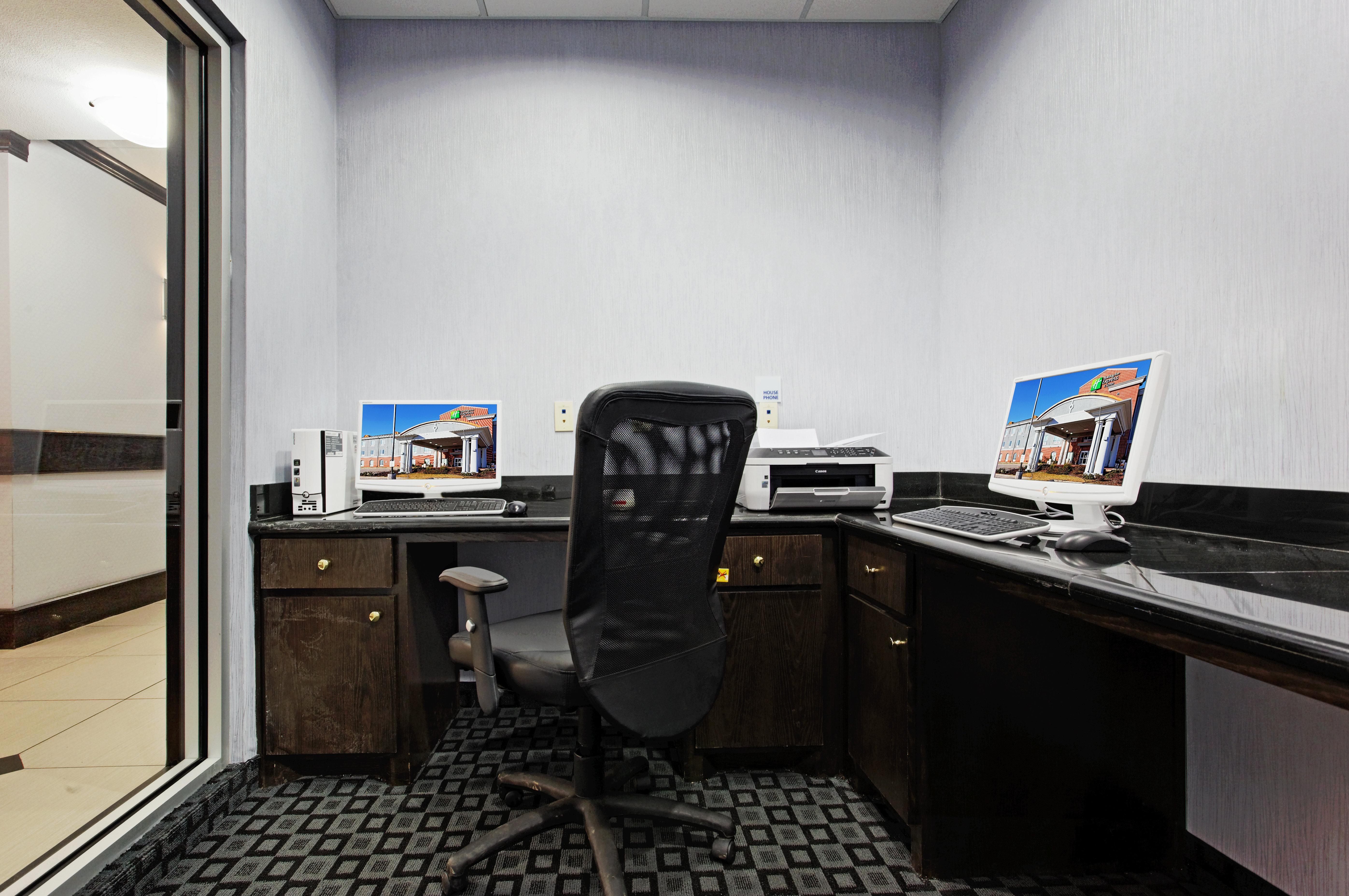 Holiday Inn Express & Suites Graham By Ihg Bagian luar foto